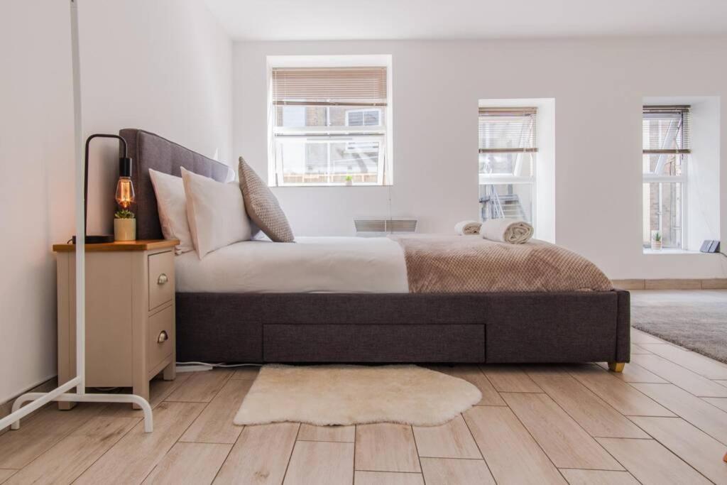 Studio ✧ High Street - Bournemouth Appartement Buitenkant foto